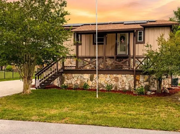 9100 Debbie Ln, Hudson, FL 34669