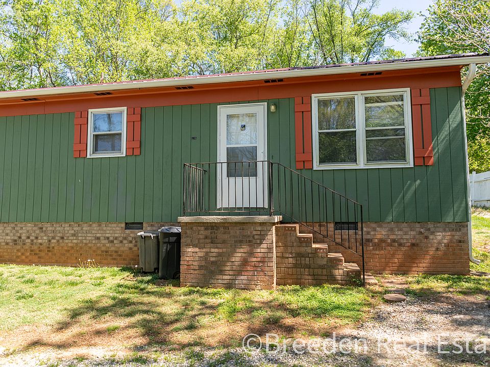 1st image of 124 Polly St #A
