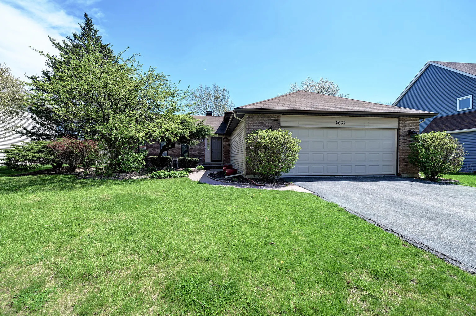 2632 Midland Dr photo 1