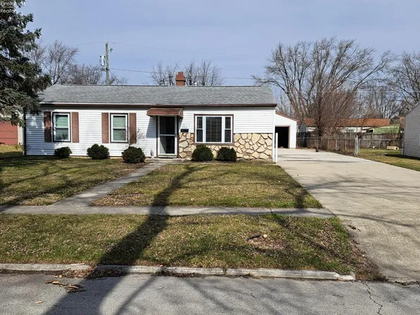 732 Eastern Ave, Fostoria, OH 44830