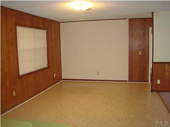 5th image of 3620 Juanita Ave