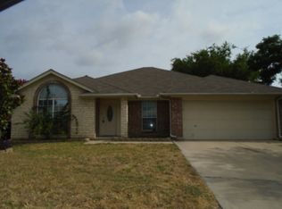 5708 Springtide Dr, Fort Worth, TX 76135