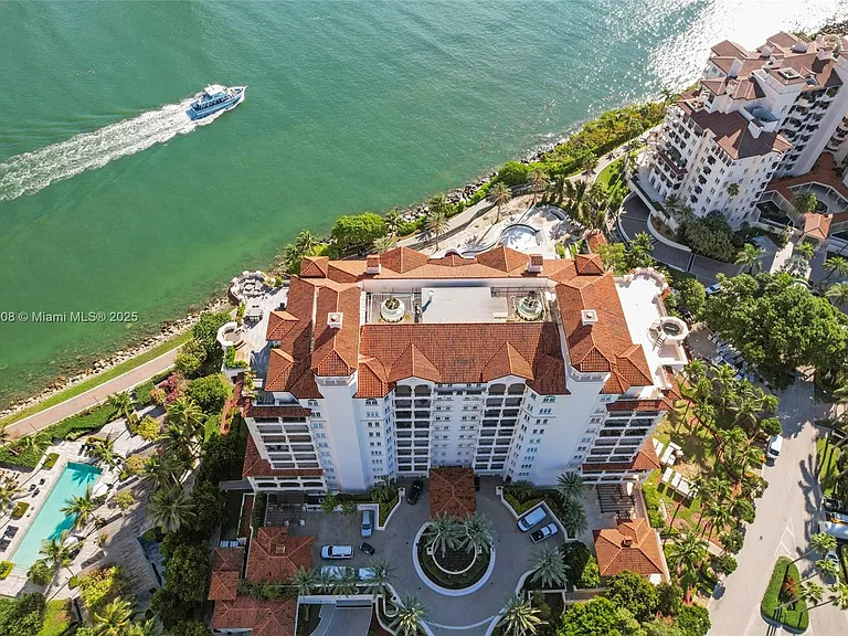 7141 Fisher Island Dr #7141 — Photo 56