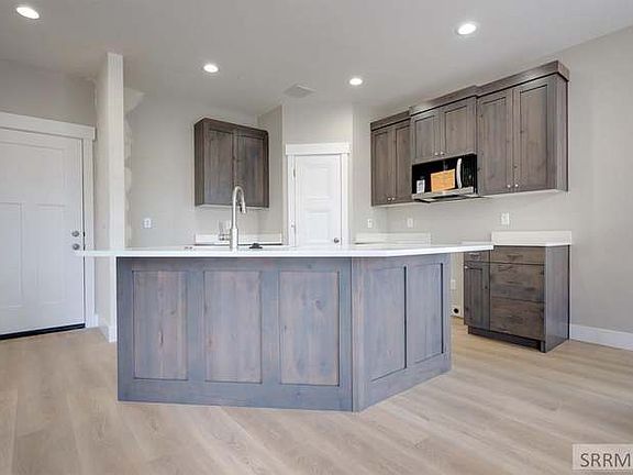 4th image of 3137 Riata Ln