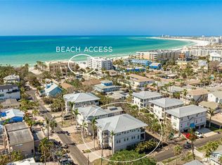 1027 Crescent St, Sarasota, FL 34242