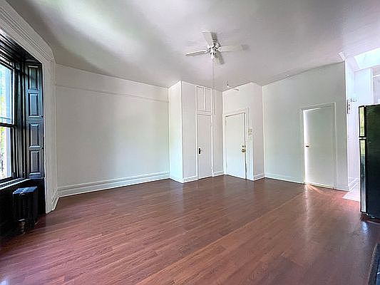 3rd image of 246 W 137th St APT 3F