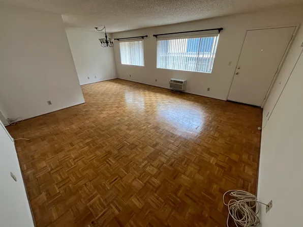 452 W Windsor Rd #2, Glendale, CA 91204