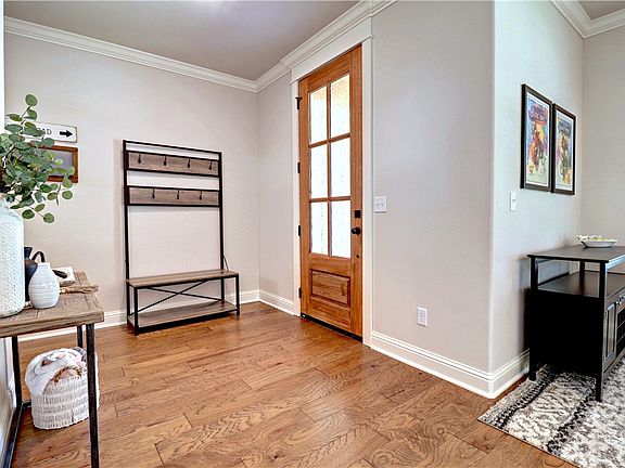 4th image of 3 Lowther Ln
