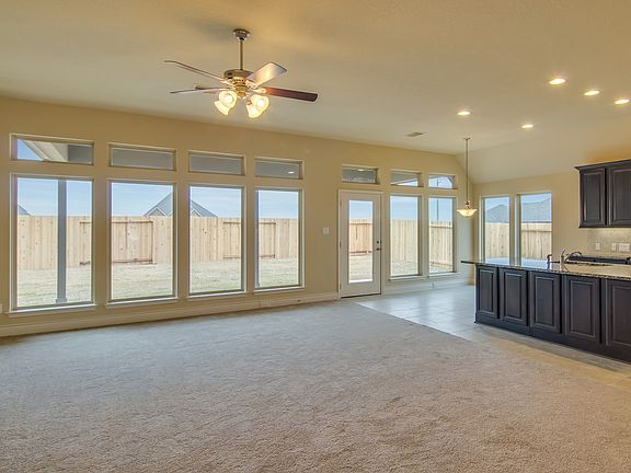 4th image of 2753 Saddlehorn Dr