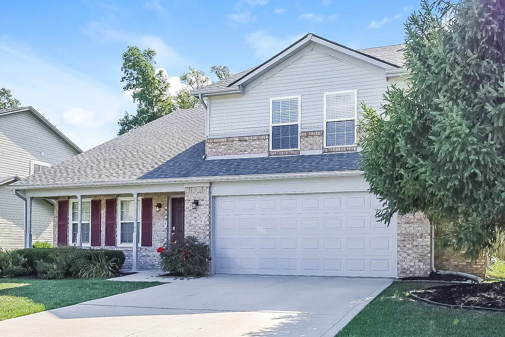 4 bed, 2.5 bath, 2532 sqft, $2,275 — Photo 1