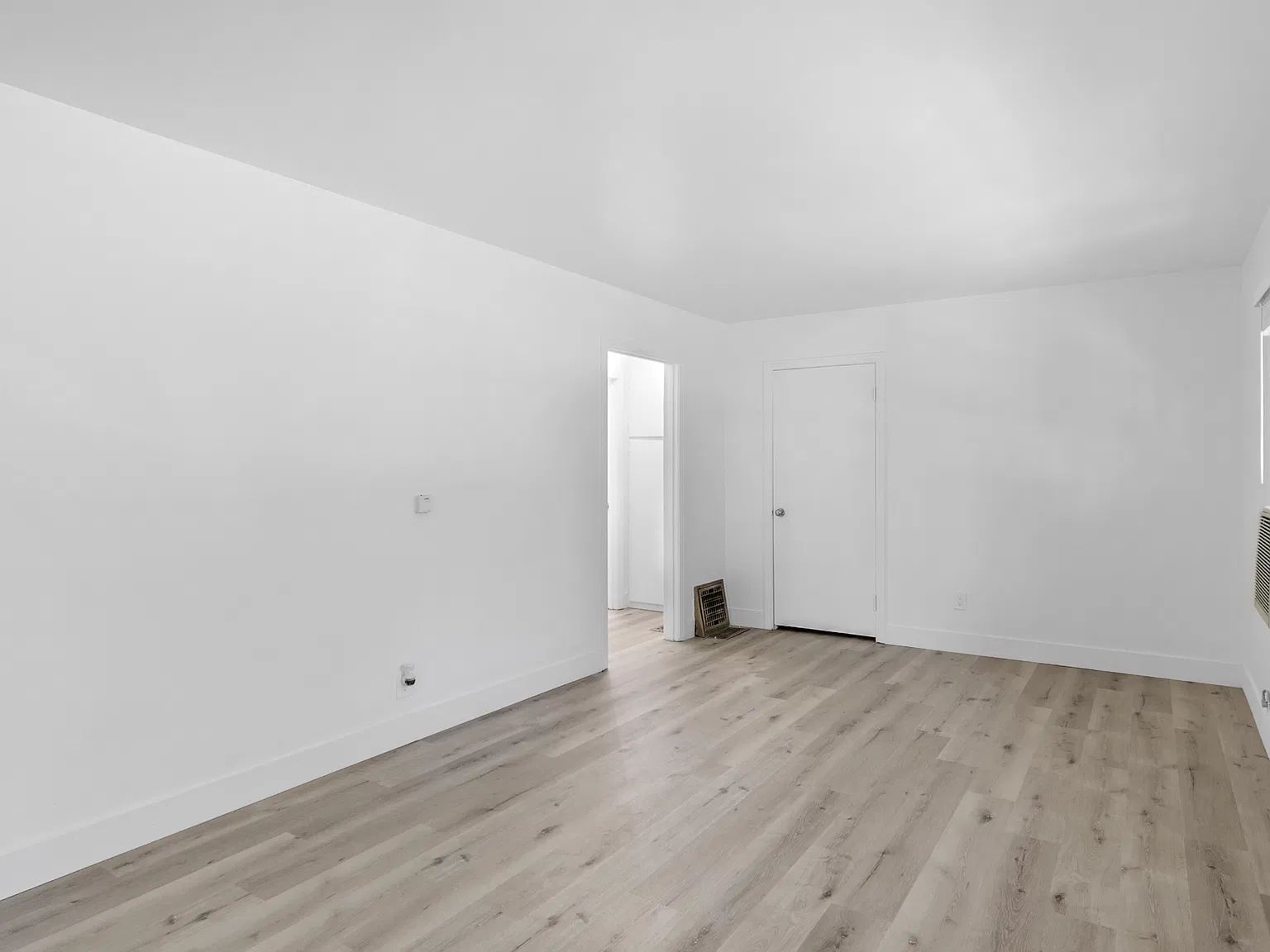 1 bed, 725 sqft, $1,475 — Photo 2