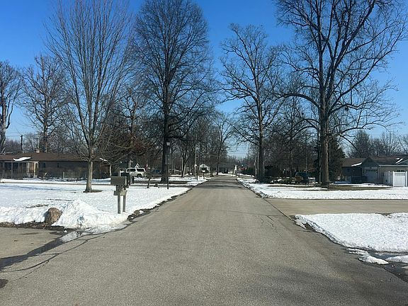 5th image of 6124 Midwood Dr