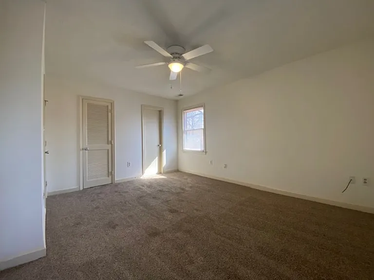 2106 Wellwood Cir — Photo 8