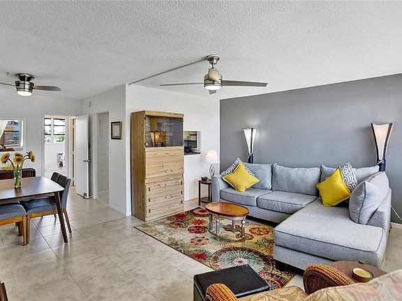 2nd image of 101 N Birch Rd APT 504