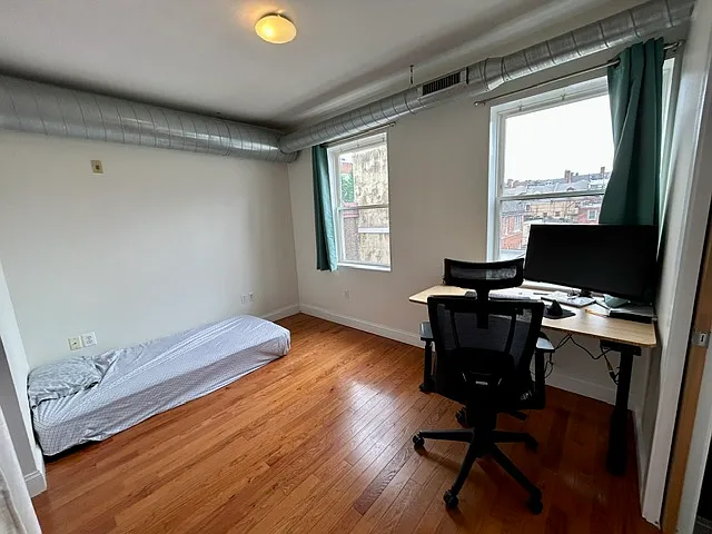249 S 10th St #3R — Photo 11