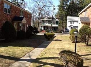 302 Kenwood Ave APT 3, Delmar, NY 12054