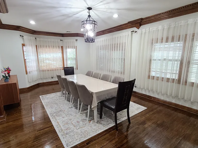 526 Moonachie Ave — Photo 3