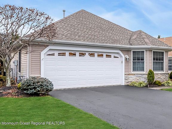 2nd image of 3604 Vicari Avenue
