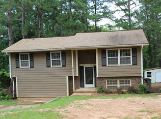 200 Hearthstone Dr, Lagrange, GA 30241