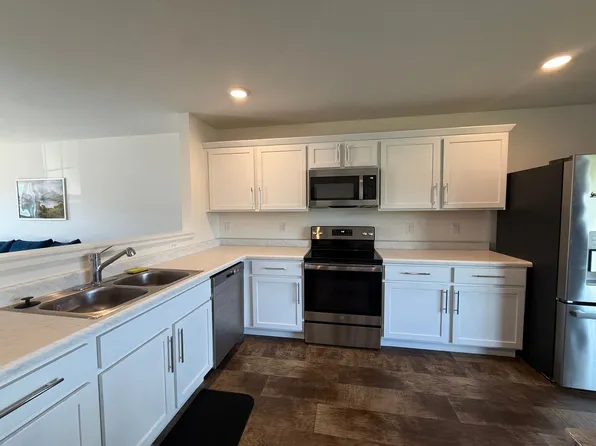 10906 Constant Dr, Allendale, MI 49401