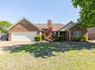 305 Reginelli Dr, Marion, AR 72364