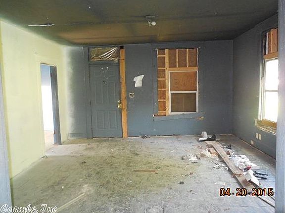 4th image of 1404 W 17th Ave