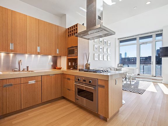 3rd image of 450 W 17th St APT 1208