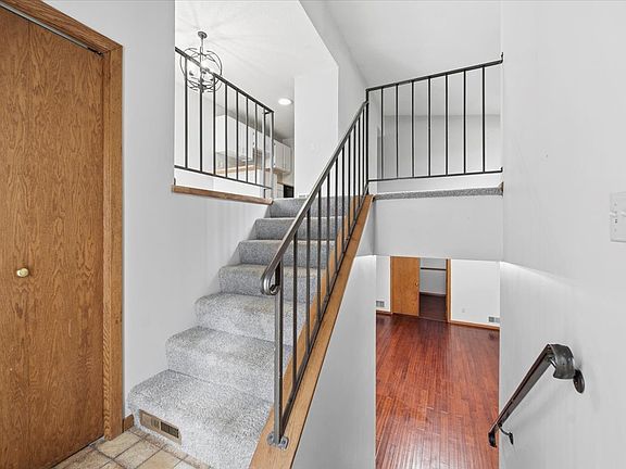 2nd image of 9523 Hartford Cir