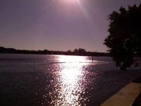 355 Fraley Ln, Deatsville, AL 36022