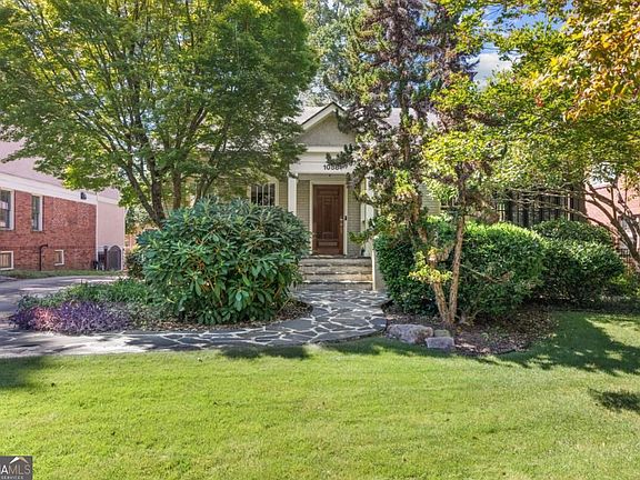 2nd image of 1058 Rosedale Rd NE