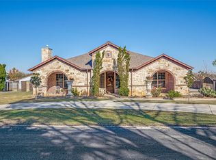 308 Sheri Ln, Roanoke, TX 76262