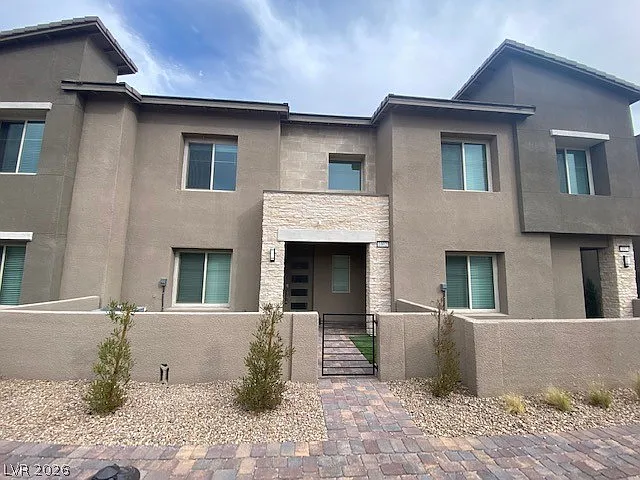 600 N Carriage Hill Dr #1002 — Photo 2