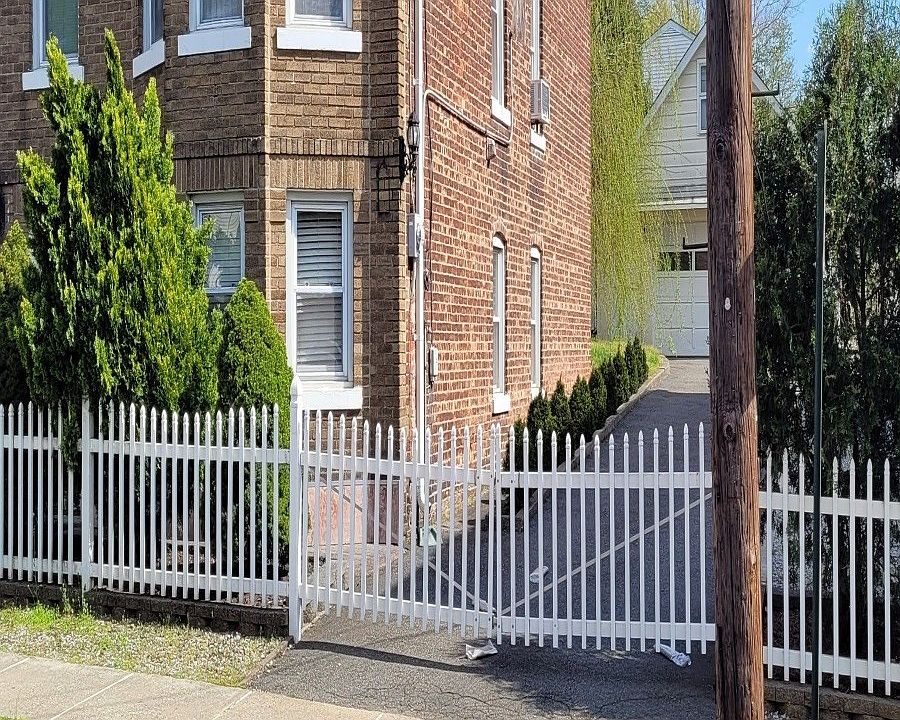 2nd image of 170 Division Ave