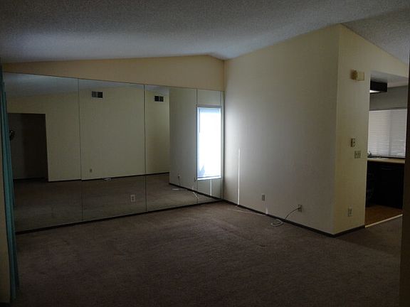 4th image of 25715 Leticia Dr
