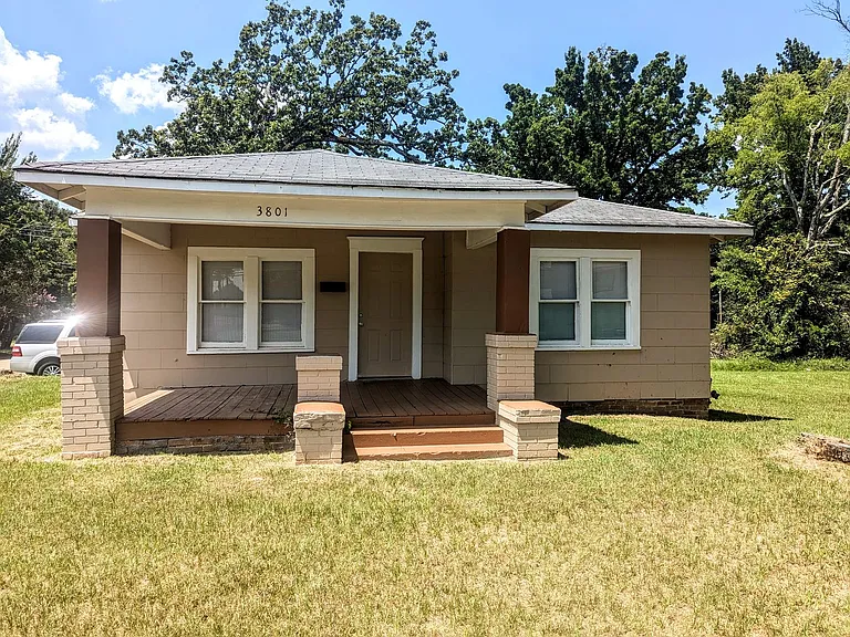 3801 Hazel St — Photo 1