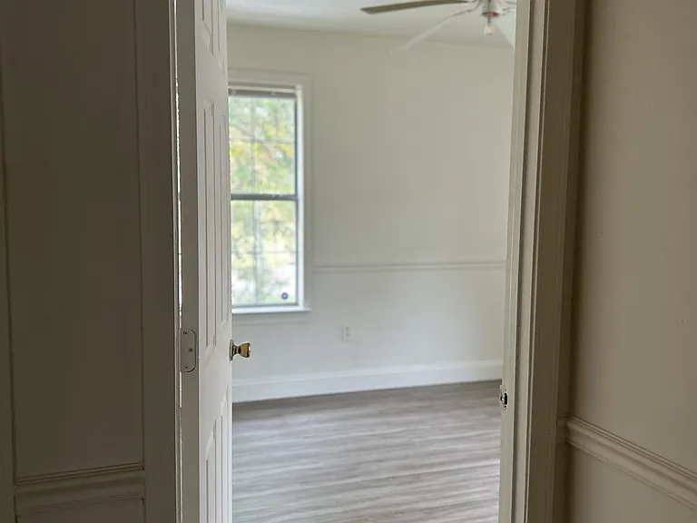 207 McDonald Dr — Photo 4