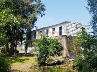 1412 Frush Valley Rd, Laureldale, PA 19605