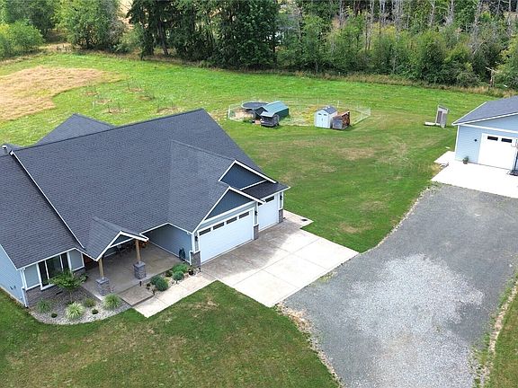 3rd image of 9007 Davis Road SW