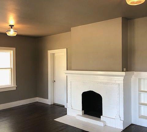 4th image of 704 NW Eubanks St