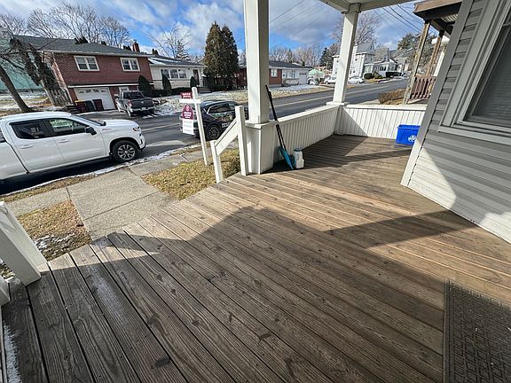 2nd image of 603 1st St #1