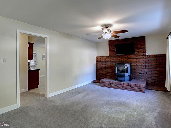 5th image of 343 Buena Vista Ave