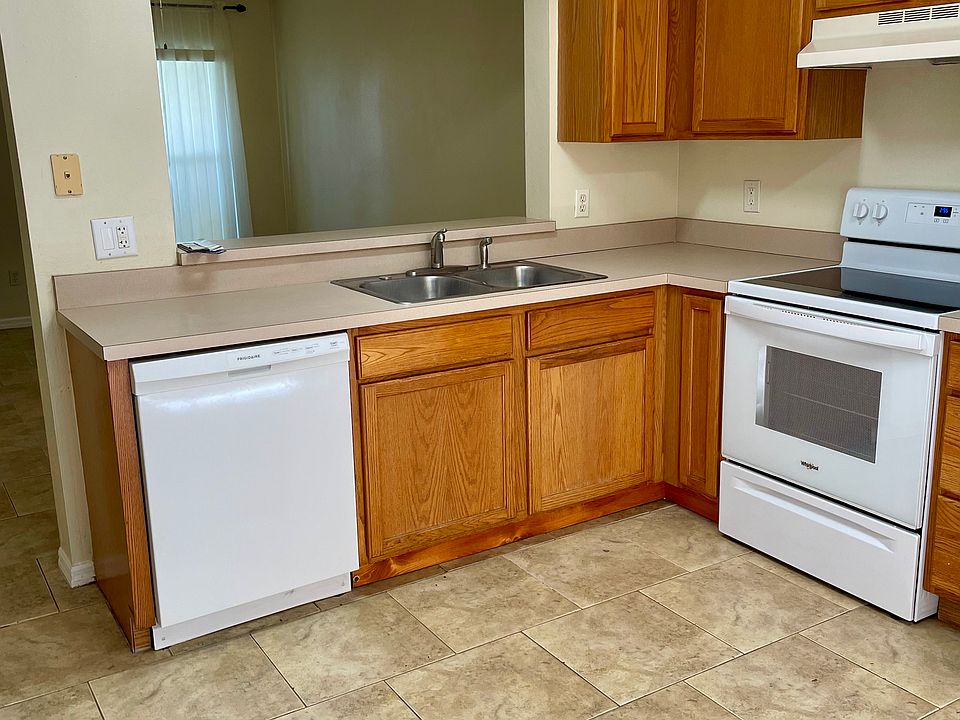 1st image of 12024 Tift Cir