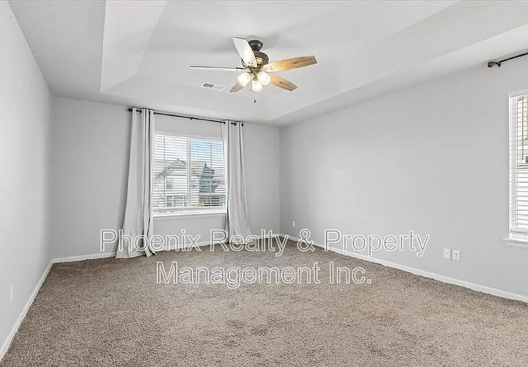 963 Laramie Ln — Photo 10