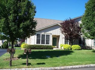 315 Starflower Ln, Langhorne, PA 19047