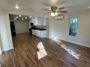604 S Montgomery St #B, Gilmer, TX 75644
