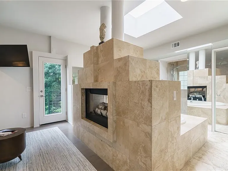 114 Lindbergh Dr NE — Photo 32
