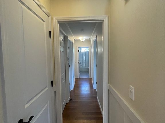 5th image of 5035 Walnut Park Dr