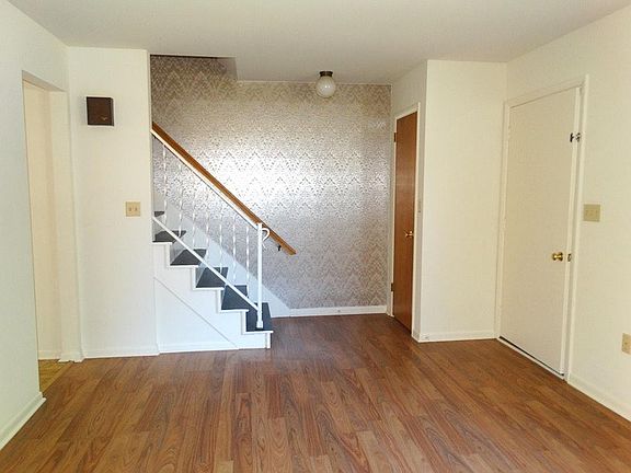 Entrance & Living Room