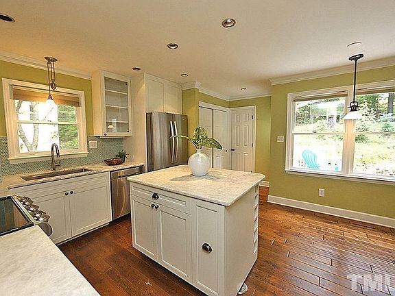 4th image of 227 Forbush Mountain Dr