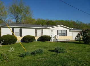 306 Circle Dr, Vienna, IL 62995